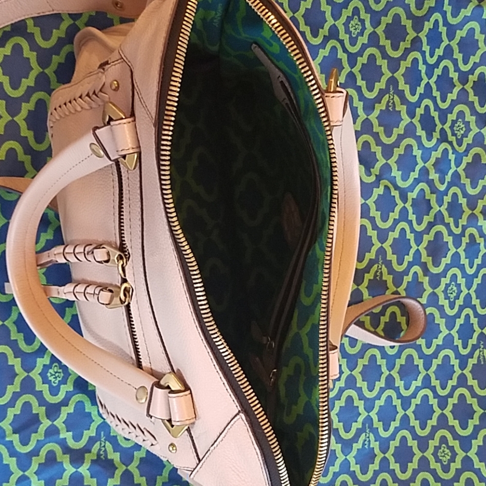EUC Oryany Leather Bag - Picture 8 of 8